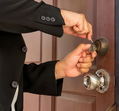 Locksmith Lock Store Tampa, FL 813-778-0311